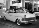Opel Rekord Ascona (1961) – Der P2 auf dem Opel-Stand am Genfer Autosalon 1961