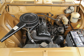 Opel Rekord C 1900 (1971) - längs eingebauter Motor