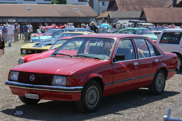 Opel Rekord E - praktische und langlebige Familienlimousine - Oldtimer Sunday Morning am 2. Juni 2019