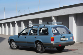Opel Rekord E2 Caravan (1986) - bereit für den Einsatz