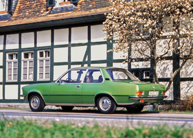 Opel Rekord L 2000 S Automatic (1976) – Spitzenmodell mit 100 PS (1976)