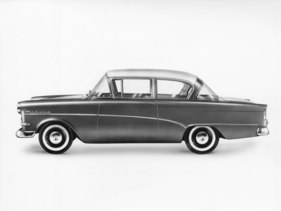 Opel Rekord P1 (1957) - die amerikanische Linienführung wirkt elegant