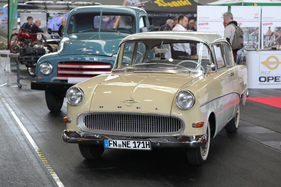 Opel Rekord P1 (1958) - charmant und durchaus elegant - Motorworld Classics Bodensee 2019