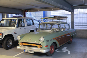 Opel Rekord P1 (1959) - Bamboo Surf Woodie, angeboten im Parkhaus für EUR 11'500 - Bremen Classic Motorshow 2019