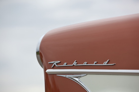 Opel Rekord P1 "Ascona" (1959) - der Rekord-Schriftzug auf dem vorderen Kotflügel