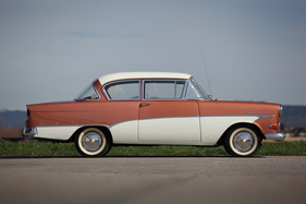Opel Rekord P1 "Ascona" (1959) - die Zweifarben-Lackierung kostete normalerweise Aufpreis, beim Ascona war sie serienmässig