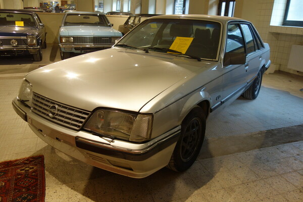 Opel Senator (1982) - Im Degener-Opel-Museum 2022