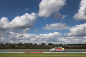Opel Vectra STW (1997) an der Tourenwagen Classics Assen 2020 (1997)