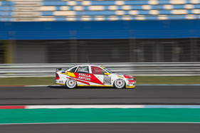 Opel Vectra STW (1997) an der Tourenwagen Classics Assen 2020 (1997)