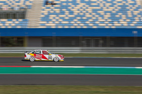 Opel Vectra STW (1997) an der Tourenwagen Classics Assen 2020 (1997)