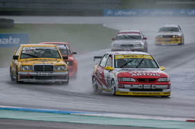Opel Vectra STW (1997) an der Tourenwagen Classics Assen 2020 (1997)