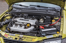 Opel Vectra i500 (1999) – Motor – Retro Saisonabschluss 2025 (1999)