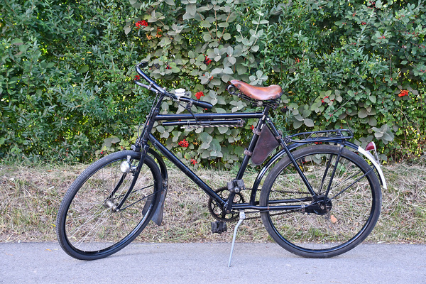 Image: Ordonnanzrad 05 (1979) - offered as lot 120 at the Oldtimer Galerie Toffen auction on October 16, 2021