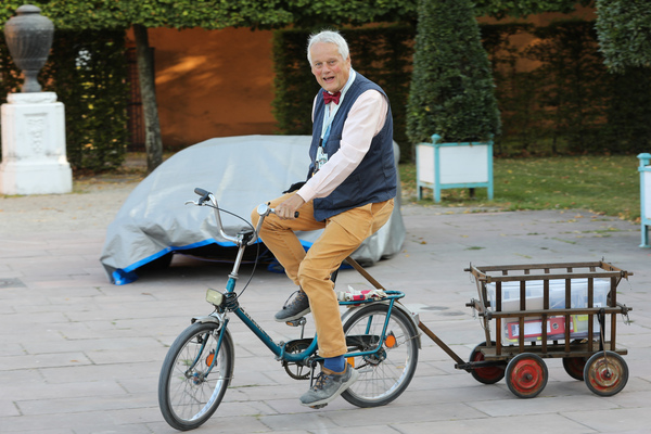 Organisator Johannes Hübner ist guter Laune - 20. ASC Classic-Gala Schwetzingen 2024