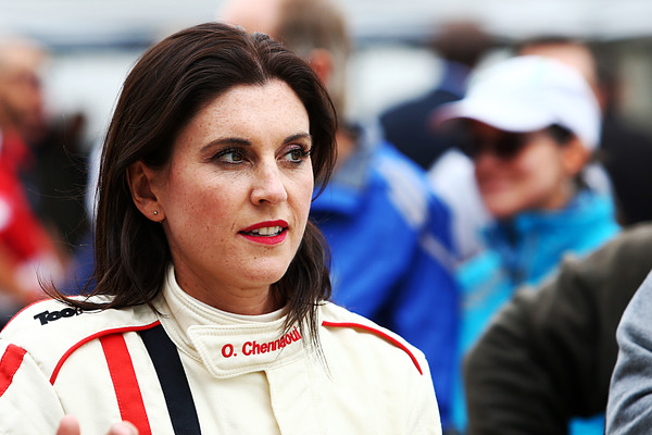Orla Chennaoui von Sky Sports - Austin A30/35 Celebrity Challenge - Silverstone Classic 2017