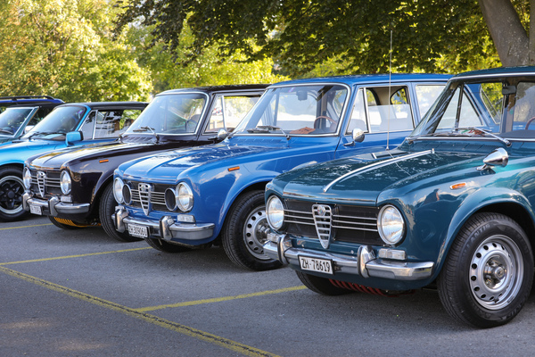 Bild: Paarungen oder besser Trio - Alfa Romeo Giulia in verschiedenen Ausführungen - Albisgütli Classic Cars & Bikes September 2022