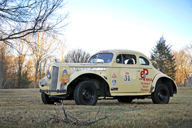 Packard 110 Club Coupe Peking-Paris Rally (1940) - als Lot 097 an der Bonhams Quail Motorcar Live & Online Auction am 14. August 2020