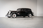 Bild: Packard 1502 Super Eight Touring Sedan Custom (1937) - als Lot 186 an der RM Sotheby’s Arizona Versteigerung am 23. Januar 2026