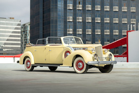 Packard 1705 Super Eight Phaeton by Derham (1939) - als Lot 275 an der RM Sotheby's Hershey Versteigerung 2025
