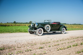 Packard 740 Custom Eight Roadster (1930) - Lot 441 an der RM/Sotheby's Hershey Versteigerung vom 4./5. Oktober 2023