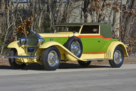 Packard 745 Convertible Victoria by Waterhouse (1930) am Amelia Concours d'Elégance 2022 – Bekam einen Class-Award verliehen.
