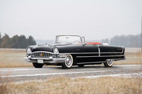 Packard Caribbean Convertible (1955) - als Lot 136 an der RM/Sotheby's-Amelia-Island-Versteigerung am 6./7. März 2020