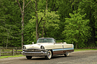 Bild: Packard Caribbean Convertible (1956) - als Lot 165 an der RM Sotheby's Hershey Versteigerung 2025