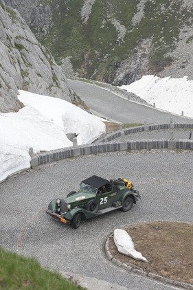 Packard Convertible (1934) - an der Rallye Peking-Paris 2013 - Sonderprüfung Tremola Tag 31