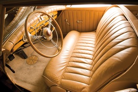 Packard Custom Super Eight One Eighty Convertible Sedan Darrin (1940) - als Lot 138 an der RM Auction Motor City vom 26. Juli 2014