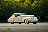 Packard Custom Super Eight One Eighty Convertible Victoria Darrin (1941) - als Lot 174 angeboten an der RM/Sotheby's Hershey Versteigerung vom 5./6. Oktober 2022 (© Motorcar Studios - Courtesy RM/Sotheby's, 2022) Packard Custom Super Eight One Eighty Convertible Victoria Darrin (1941) - als Lot 174 angeboten an der RM/Sotheby's Hershey Versteigerung vom 5./6. Oktober 2022 (© Motorcar Studios - Courtesy RM/Sotheby's, 2022)