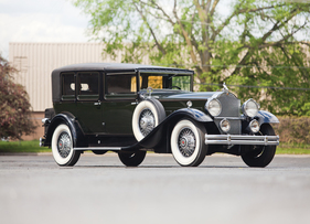 Packard Deluxe Eight All-Weather Town Car LeBaron (1930) - als Lot 144 an der RM Auction Motor City vom 26. Juli 2014