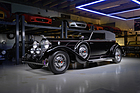 Image: Packard Deluxe Eight Individual Custom Convertible Victoria by Dietrich (1932) - Lot 231 at the RM/Sotheby's Miami sale on March 1-2, 2024