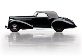 Packard Eight Cabriolet by Graber (1938) - als Lot 234 an der RM / Sotheby's Versteigerung der Andrews Collection am 2. Mai 2015