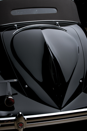 Packard Eight Cabriolet by Graber (1938) - als Lot 234 an der RM / Sotheby's Versteigerung der Andrews Collection am 2. Mai 2015