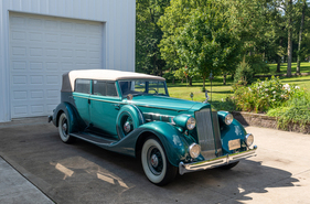 Packard Eight Convertible Sedan (1936) - als Lot 195 angeboten an der RM/Sotheby's Hershey Versteigerung vom 5./6. Oktober 2022