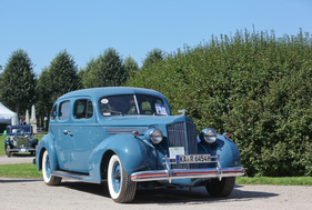 Packard Eight Sedan (1939) - ganz in Blau - Classic-Gala Schwetzingen 2021