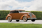 Bild: Packard One Twenty Convertible Victoria LeBaron (1936) - als Lot 356 an der RM/Sotheby's Versteigerung in Monterey am 13. - 15. August 2015