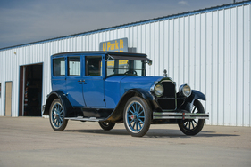 Packard Series 126 Single Six Five-Passenger Sedan (1923) - angeboten als Lot 261 an der RM/Sotheby's Versteigerung in Hershey am 10./11. Oktober 2019