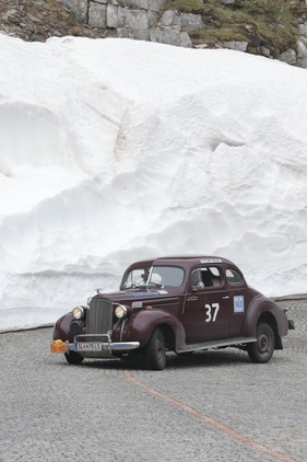 Packard Six 1700 (1939) - an der Rallye Peking-Paris 2013 - Sonderprüfung Tremola Tag 31
