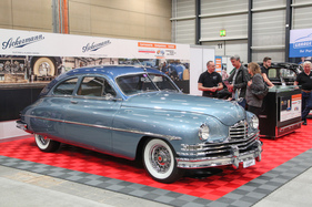 Packard Super Club Sedan (1950) mit echten Drahtspeichenrädern – Swiss Classic World Luzern 2022