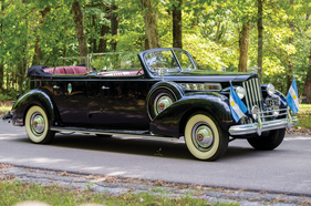 Packard Super Eight Phaeton by Derham (1939) - angeboten als Lot 160 an der RM/Sotheby's Versteigerung in Hershey am 11./12. Oktober 2018