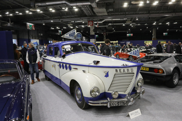 Packard Super Eight “Yacht” Chapron (1937/1948) (1937) – Artcurial-Versteigerung – Rétromobile Paris 2025