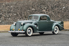 Packard Twelve 2/4-Passenger Coupe (1939) - als Lot 245 an der RM/Sotheby's-Amelia-Island-Versteigerung am 6./7. März 2020