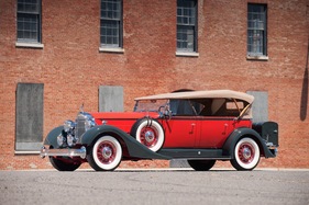 Packard Twelve 5-Passenger Sport Phaeton (1934) - angeboten an der RM Auktion von Monterey vom 19. und 20. August 2011