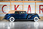 Packard Twelve Convertible Sedan (1938) - angeboten als Lot 383 an der RM/Sotheby's Versteigerung in Hershey am 11./12. Oktober 2018