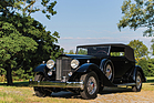 Bild: Packard Twelve Convertible Victoria (1933) - als Lot 253 an der Versteigerung von RM/Sotheby's in Hershey 2017