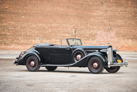 Packard Twelve Convertible Victoria (1935) - als Lot 139 an der RM/Sotheby's Hershey Versteigerung vom 6./7. Oktober 2016
