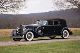 Packard Twelve Individual Custom Convertible Sedan (1934) - als Lot 240 angeboten an der RM/Sotheby's Amelia Island Versteigerung am 8./9. März 2019