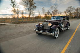 Packard Twin Six Individual Custom Convertible Sedan Dietrich (1932) - angeboten als Lot 409 an der RM/Sotheby's Versteigerung in Hershey am 11./12. Oktober 2018