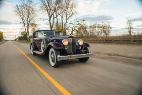Packard Twin Six Individual Custom Convertible Sedan Dietrich (1932) - angeboten als Lot 409 an der RM/Sotheby's Versteigerung in Hershey am 11./12. Oktober 2018